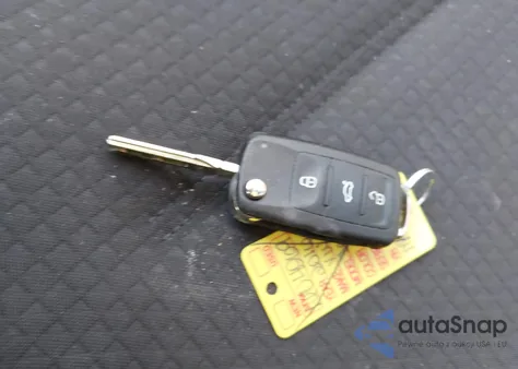 2016 Volkswagen Jetta 1.4T S z USA, uszkodzony, nr VIN 3VW267AJ8GM408225